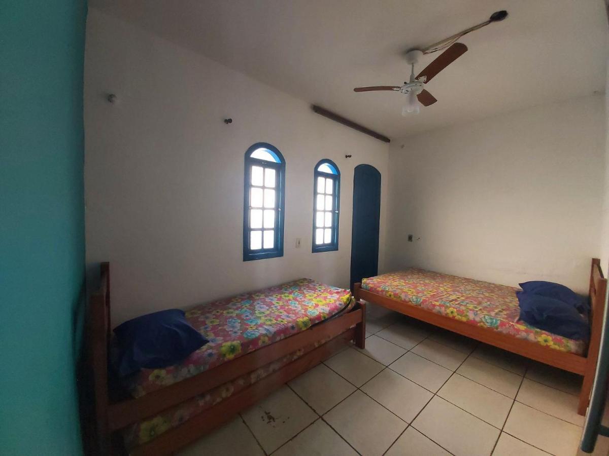 0005.04 - Maranduba - Casa - 3 Dorm - 14 Pess - 3 Quadras Do Mar - Piscina Coletiva - Wifi - Ar Condicionado Villa Ubatuba Luaran gambar